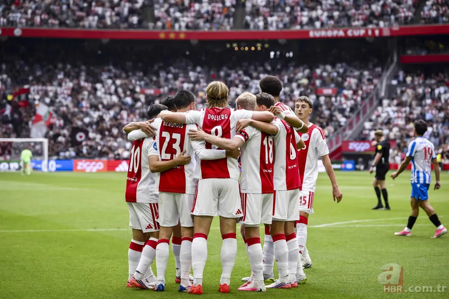 Dünya devleri listelendi! Yapay zeka futbolun enlerini seçti: Süper Lig devi de o listede 33