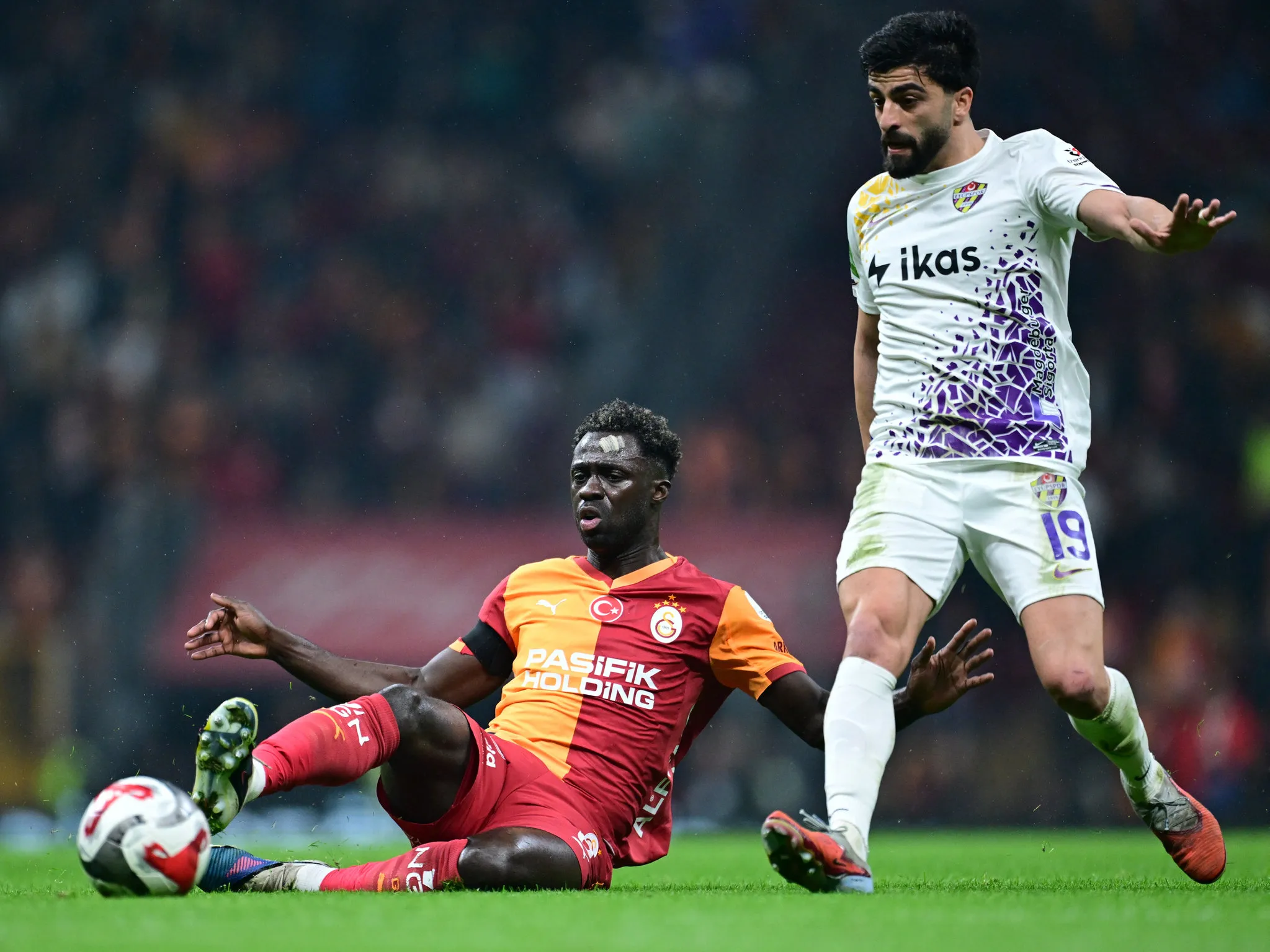 Lider evinde doludizgin! Galatasaray Eyüpspor'u farklı geçti