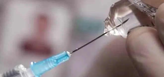 Türk profesörden Kovid-19 aşıyla ilgili flaş açıklama! Tarih verdi