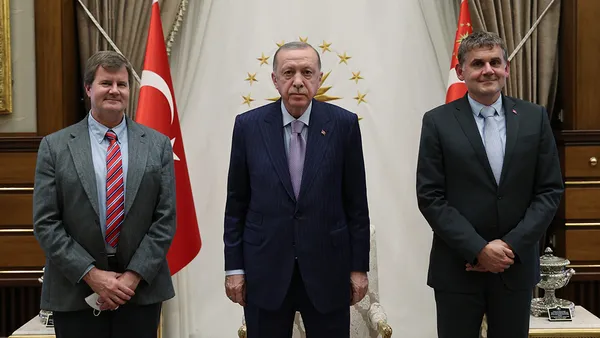 ankarada-onemli-kabul-baskan-erdogan-farasis-enerji-ceosu-kepleri-kabul-etti-1635345902506.jpg Ankara'da önemli kabul! Başkan Erdoğan Farasis Enerji CEO'su Kepler'i kabul etti - 1