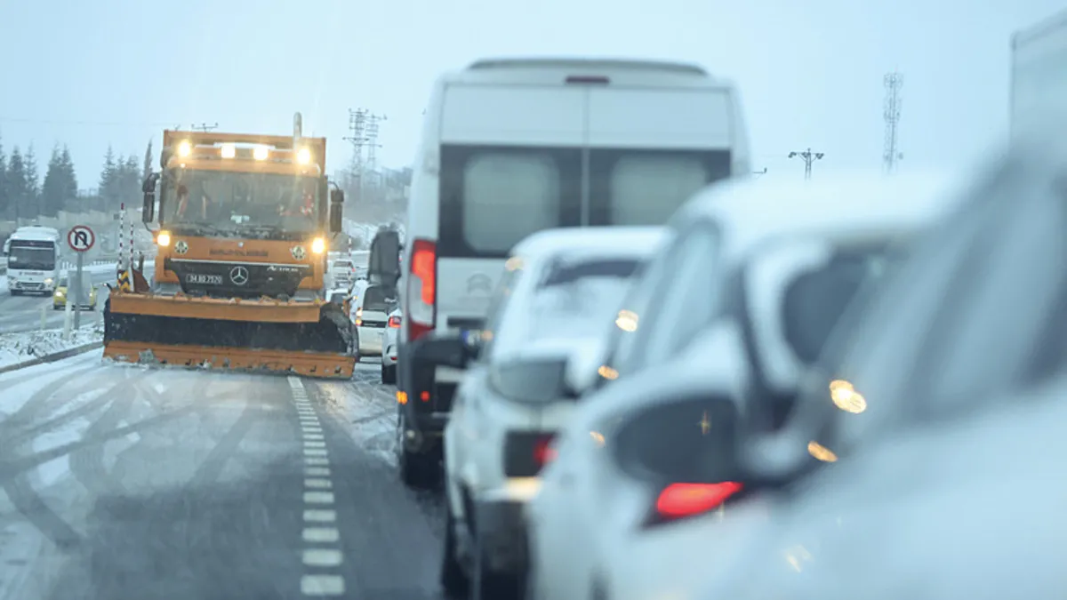 Beklenen yağış başladı: Kırklareli kara teslim!