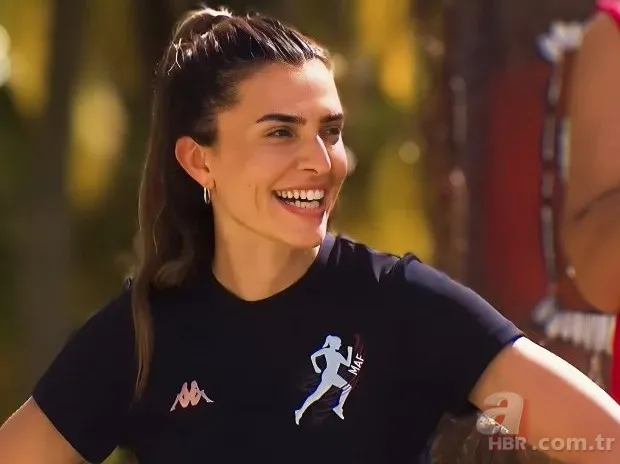 Oğlu Barlas'ın babası o takımda forma giymiş... Survivor'un hırslı yarışmacısı Merve Aydın'ın futbolcu eşine bakın! 3