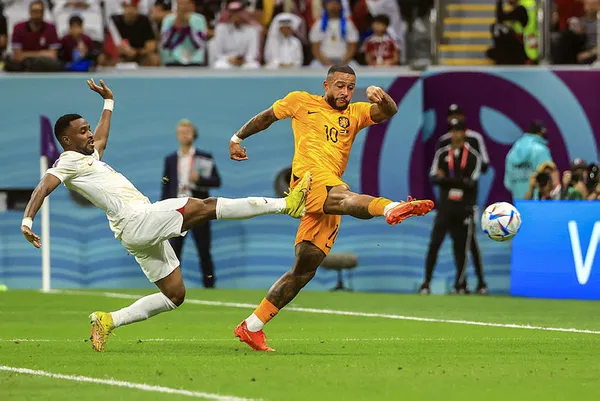 Hollanda Katar’ı 2-0 yenerek Dünya Kupası’nda son 16’ya çıktı MAÇ SONUCU ÖZET