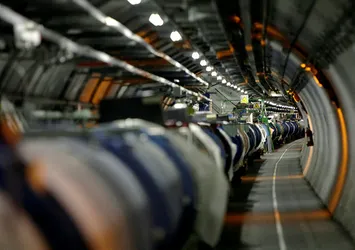 Türk firmaları CERN'de 4 ihale kazandı