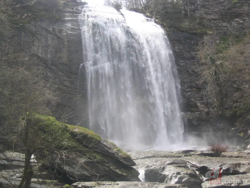 Görüntüler Bursa’dan… Kırık fay hattı ortaya mest eden güzelliği çıkardı! Sonbahar güzelliği… 6