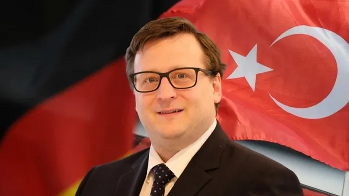 Alman siyasetçiden tarihi itiraf: Türkiye'ye karşı kullanıyorlar! - 1