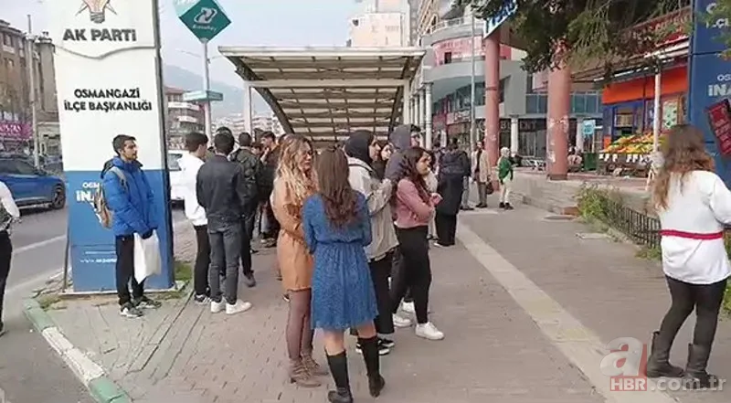 Marmara'da 5,1 büyüklüğünde deprem! Bursa'dan ilk görüntüler geldi 2