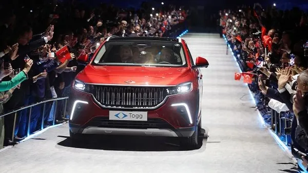 SİHA’lara dokunacağız diyen Ali Babacan şimdi de yeni gurur Togg’u küçümsedi: Devletin kolları sıvayarak yaptığı bir proje değil