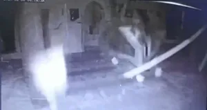 Deprem Terazisi olan cami işte böyle yıkıldı!