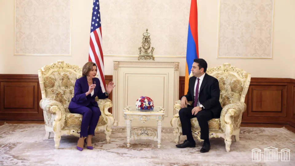 Kriz kadın Pelosi'nin yeni durağı Ermenistan! Türkiye ve Azerbaycan'a hadsiz sözler