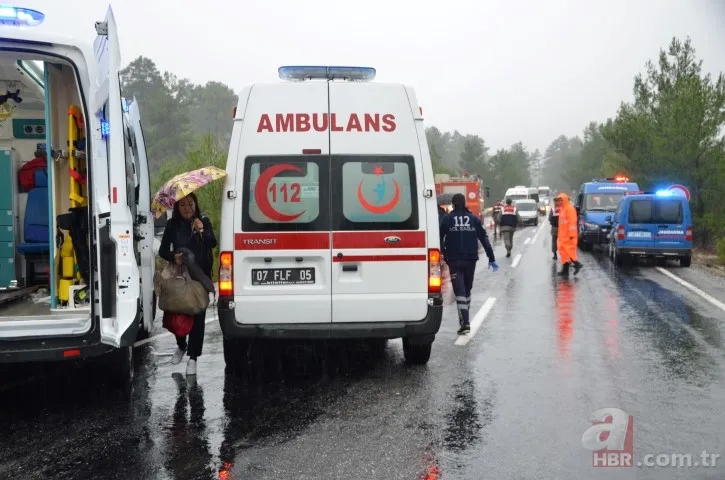 Antalya'da tur midibüsü şarampole devrildi ölü ve yaralılar var 2