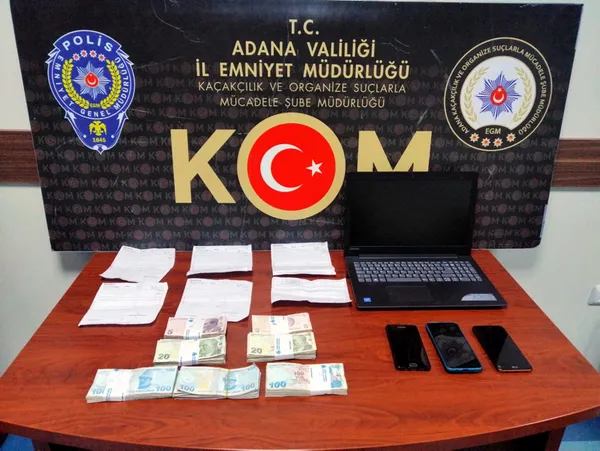 1650618386565.jpg Çalıştığı bankanın müşteri imzalarını taklit etti! İşte 12 milyon TL kredi çeken zanlıların cezası - 2