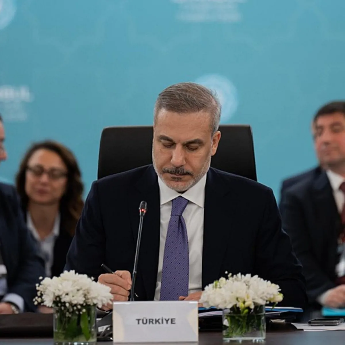 Bakan Fidan'dan net İran mesajı! A Haber'in sorusunu yanıtladı: Provokasyona gelen bir ülke değiliz