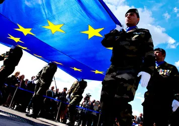 Avrupa adım adım ‘askeri Schengen’e