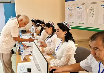Özbekistan’da halk sandık başında