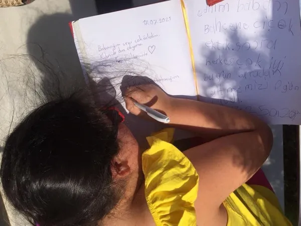 1687838975442.jpg Şehit kızı hasretini satırlara döktü! O sözler Türkiye’yi ağlattı: Her zaman kalbimizdesin - 4