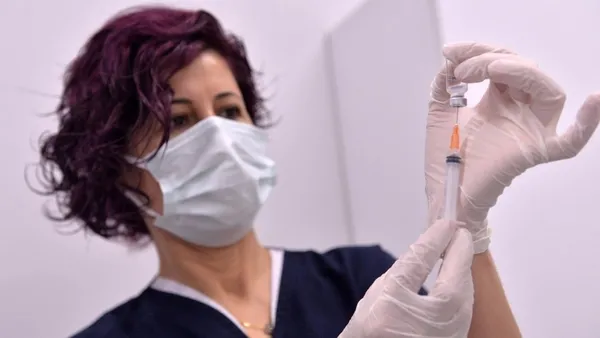 UNICEF, Afrika’ya 220 milyon koronavirüs aşısı gönderecek