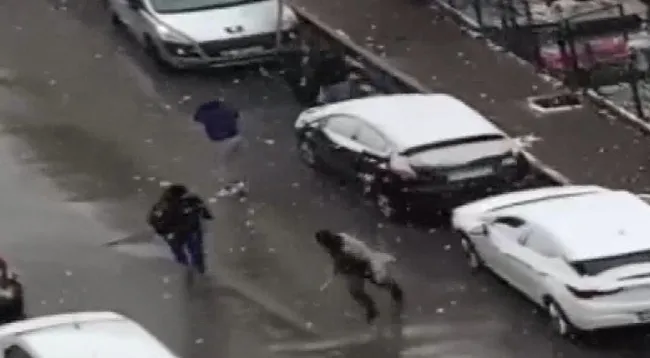 Gelecek Partisi Genel Başkan Yardımcısı Selçuk Özdağ’a saldırı anının görüntüsü ortaya çıktı - 1