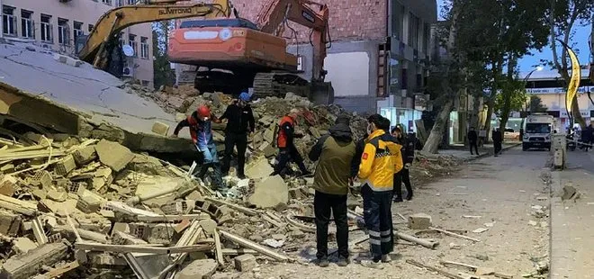 Kahramanmaraş depreminde hasar almıştı: 5 katlı bina kendiliğinden çöktü