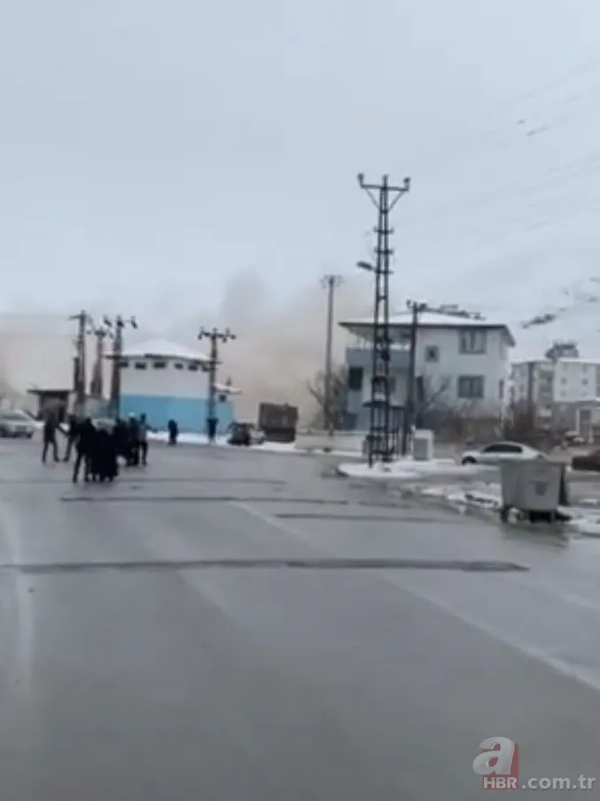 Depreme ait yeni görüntüler ortaya çıktı! İşte gökyüzünde ortaya çıkan ışık hüzmesi ve sallantı anı 6
