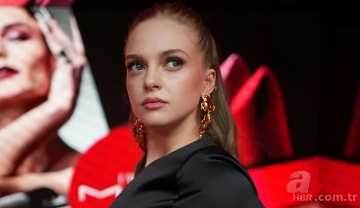 Görenler ayırt edemedi! İpek Filiz Yazıcı’nın kendisine ikizi kadar benzeyen kardeşi 1