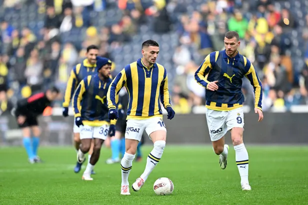 22-gol-7-asist-ismail-kartaldan-transfer-sov-kanaryaya-hayirli-ugurlu-olsun-1705910924877.jpg 22 gol, 7 asist! İsmail Kartal’dan transfer şov! Kanarya'ya hayırlı uğurlu olsun - 2