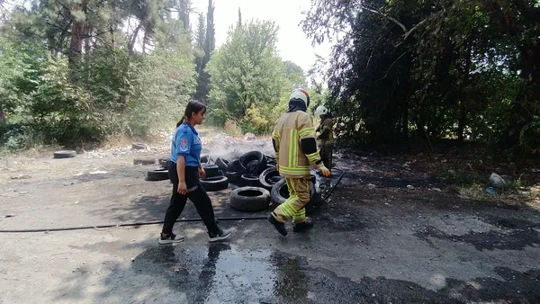 bursada-hurda-demir-icin-ormani-atese-verdiler-facianin-esiginden-donuldu-1655466827283.jpg Bursa'da hurda demir için ormanı ateşe verdiler! Facianın eşiğinden dönüldü - 3