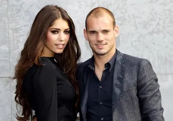 Yolanthe Cabau suşici oluyor