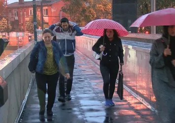 Meteoroloji'den sağanak yağış uyarısı!