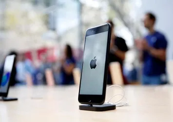 iPhone üreticisi Apple çakıldı