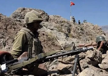 Birliğe saldıran PKK'ya ağır darbe