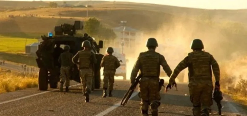 MARDİN'DE ASKERİ ARACIN GEÇİŞİ SIRASINDA BOMBALI SALDIRI