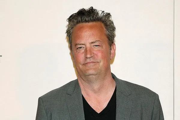 1698557251020.jpeg Friends'in Chandler'i Matthew Perry ölü bulundu - 3