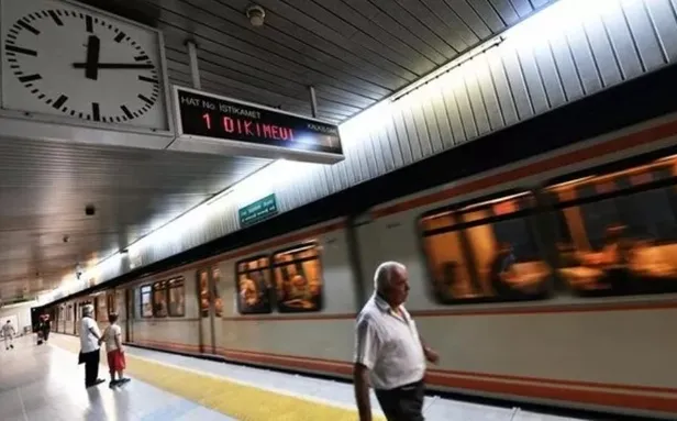 ankaray-kapali-mi-calisiyor-mu-8-mart-ankaray-metro-arizasi-son-durum-nedir-ankaray-neden-calismiyor-1646730169652.jpg Ankaray kapalı mı, çalışıyor mu? 8 Mart Ankaray metro arızası son durum nedir? Ankaray neden çalışmıyor? - 2