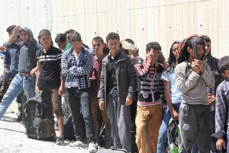 Erzincan’da kaçak göçmenler arızalanan otobüste yakalandı