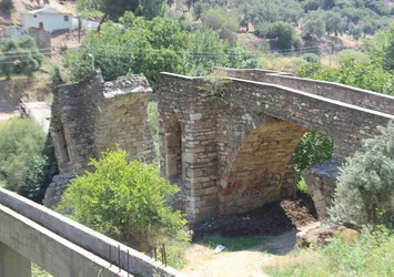 Sanat eseri tarihi köprü tarih oldu