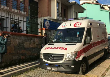 Üsküdar'da okulda öğretmene silahlı saldırı