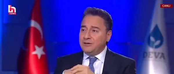 7li-koalisyonun-kucuk-ortagi-ali-babacandan-buyuk-skandal-halk-tv-yayininda-terorist-basina-sayin-gulen-dedi-1683313014581.jpg 7’li koalisyonun küçük ortağı Ali Babacan'dan büyük skandal! Halk Tv yayınında terörist başına 'Sayın Gülen' dedi - 3