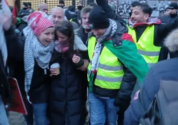 Polis değil İsrail askeri! Alman polisinden Türk vatandaşına hadsizlik