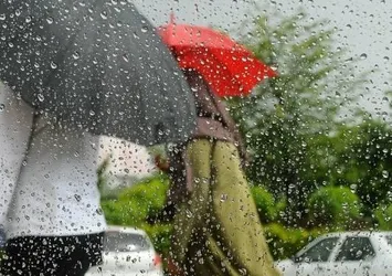 Meteoroloji'den 33 ile sarı ve turuncu uyarı: Kuvvetli sağanak ve rüzgar geliyor | 6 Mart hava durumu