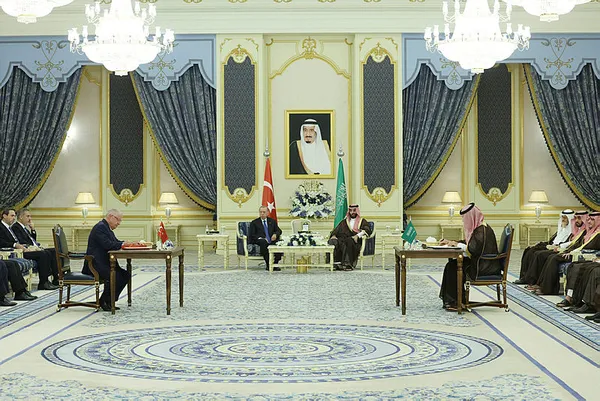 Başkan Erdoğan, Suudi Arabistan Veliaht Prensi Selman ile görüştü | 5 yeni anlaşma imzalandı