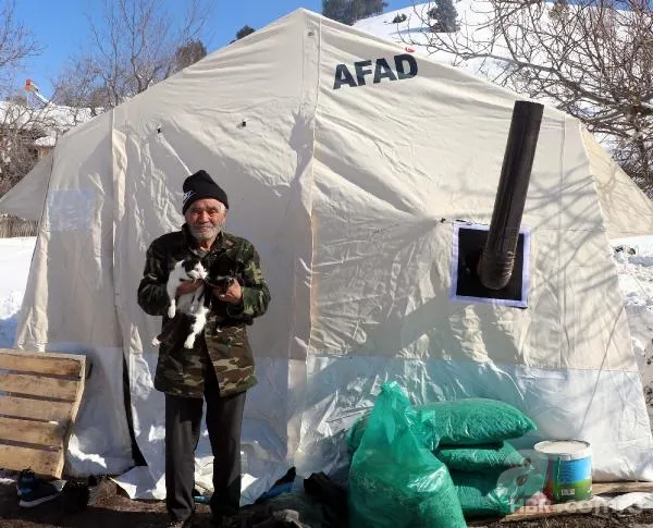 Asrın felaketinde mucize kurtuluşlar! Depremzedeler duygulandıran hikayelerini böyle anlattı 17