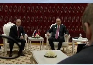 Aşkabat’ta Erdoğan-Putin zirvesi sürüyor