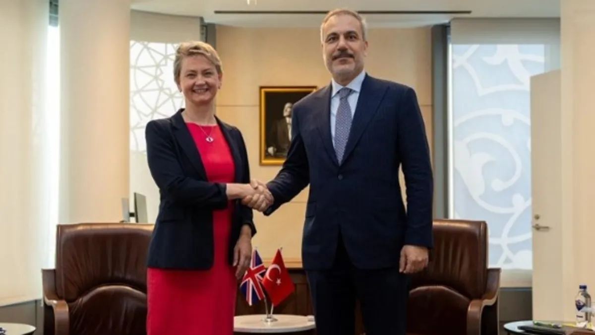 Bakan Fidan'dan savaş temasları: İngiliz mevkidaşı ile görüştü