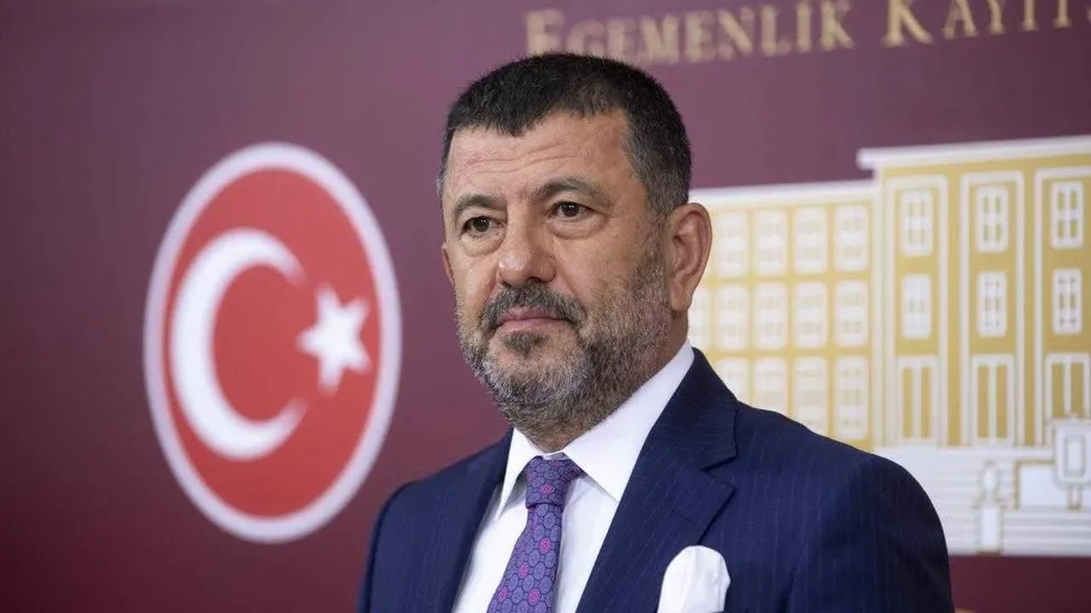 CHP’li belediyeleri esir alan kirli rüşvet ağı deşifre oldu! Cemil Tugay’dan o isme neşter - 5