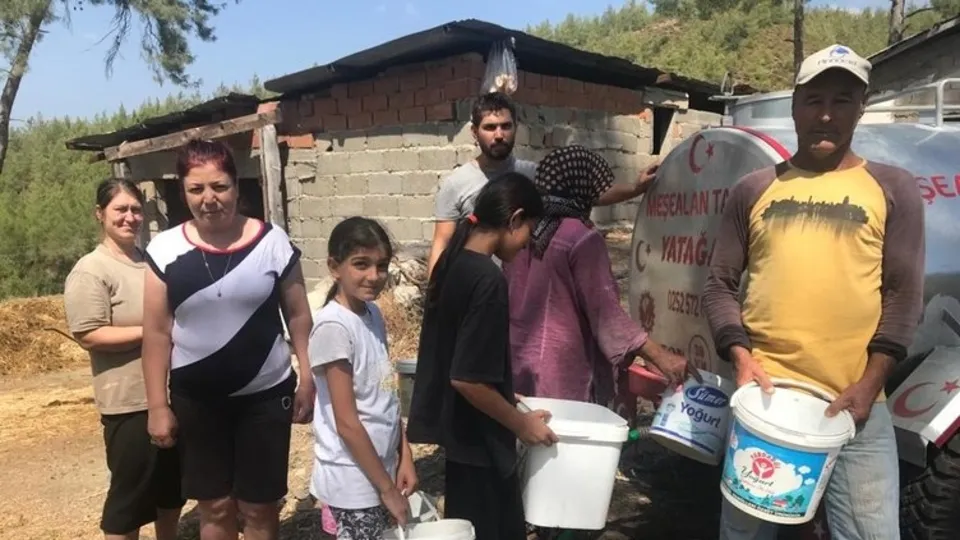 CHP'li belediye vatandaşı susuzluğa mahkum etti! Yaz sıcağında tankerlerle su taşıdılar