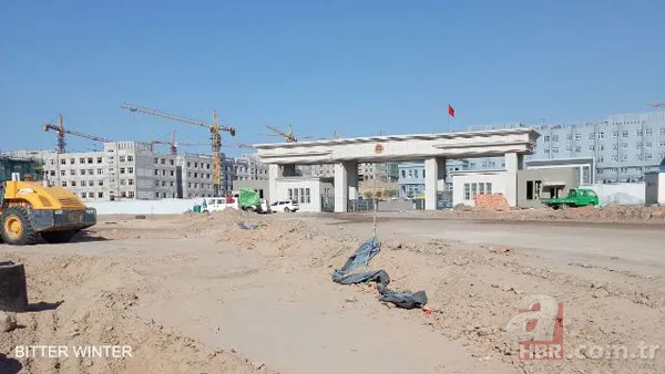 Tuvaletlerin bile izlendiği rezalet kamp! 11