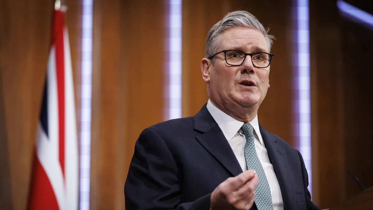 İngiltere Başbakanı Starmer: Tarife savaşı, kimsenin çıkarına olmaz