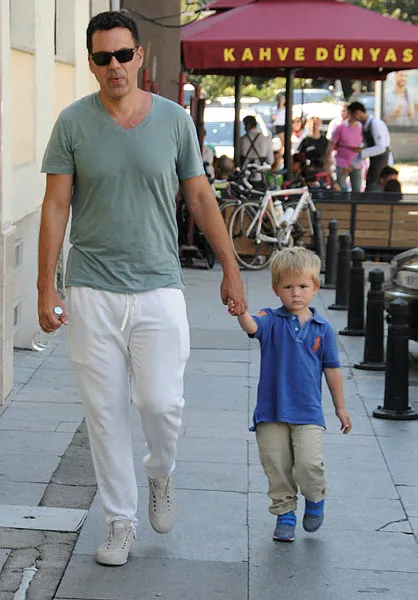 Bade İşçil’in eski eşi Malkoç Süalp çocuk dövdü