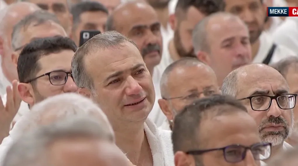 Arafat'ta Vakfe duası: Eller semaya kalktı